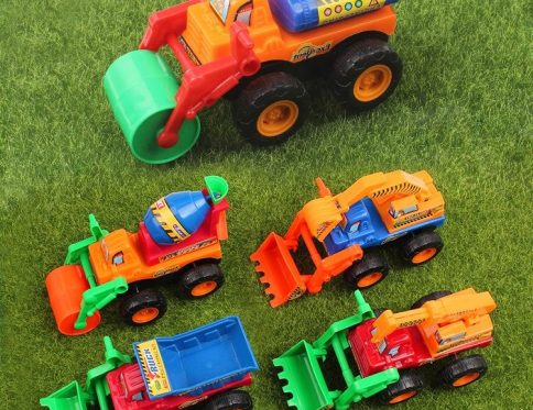 Group of 5 kids truck toys